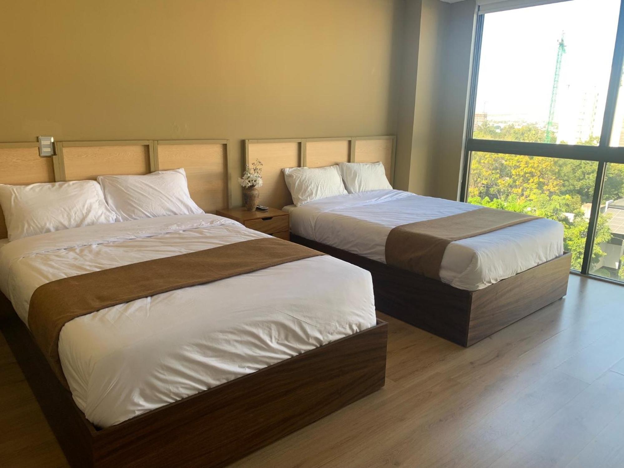 Dreamhaus Guadalajara Country Club Aparthotel ภายนอก รูปภาพ